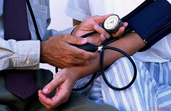 High blood pressure increases COVID-19 death risk