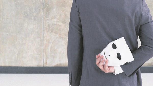 Canada goose jacket, vouchers, and money: The 'lover boy' technique used by traffickers