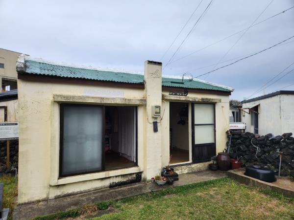 The home of the late Jin A-young, a woman who lost her jaw during the April 3 Incident. (Yoon Min-sik/The Korea Herald)