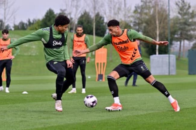Everton players during training.
