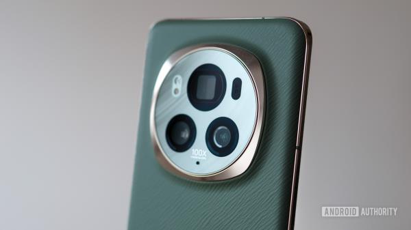 Ho<em></em>nOR Magic 6 Pro camera close up