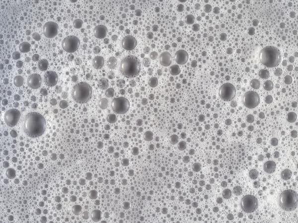 full l<em></em>ink of the textures formed by the soap bubbles