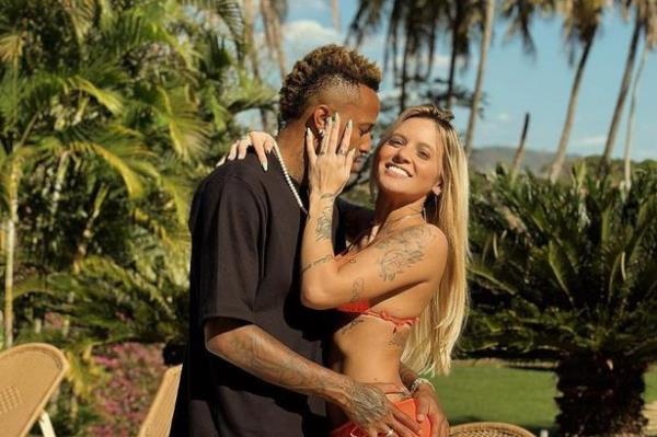Eder Militao and Cassia Loureno started dating earlier this year