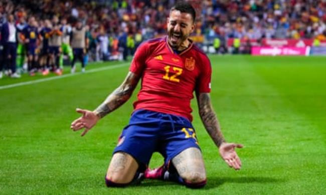 Joselu celebrates scoring during the 2024 Euro qualifying match between Spain and Norway at La Rosaleda stadium in Malaga on March 25, 2023