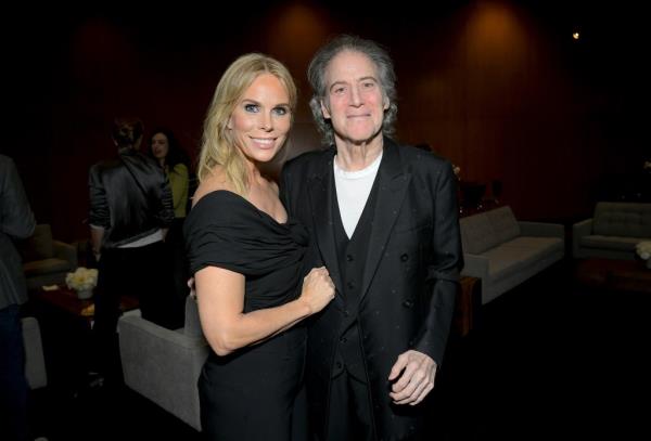 'Curb Your Enthusiasm' cast, Jamie Lee Curtis, and more react to Richard Lewis' death