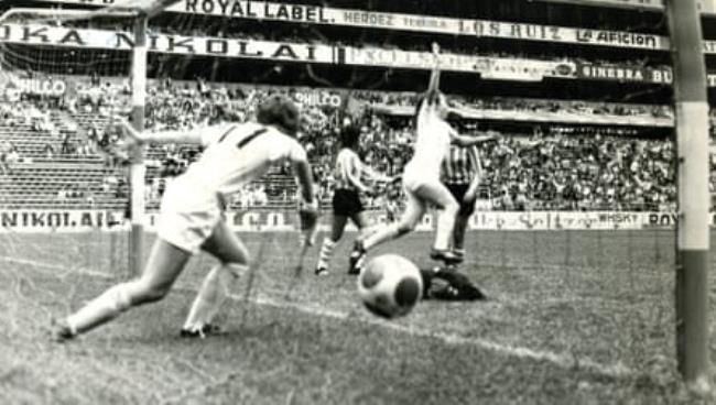 15-year-old forward Paula Rayner celebrates after scoring England’s equaliser 6 minutes after Argentina opened the scoring during their group game at the 1971 Women’s World Cup in Mexico on 22nd August. The joy was sort lived though as Argentina went on to win 4-1.