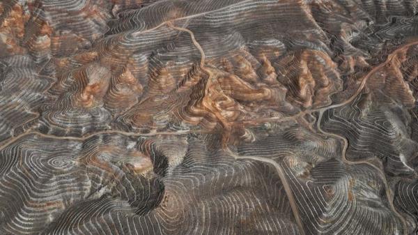 Pic: Edward Burtynsky/Flowers Gallery