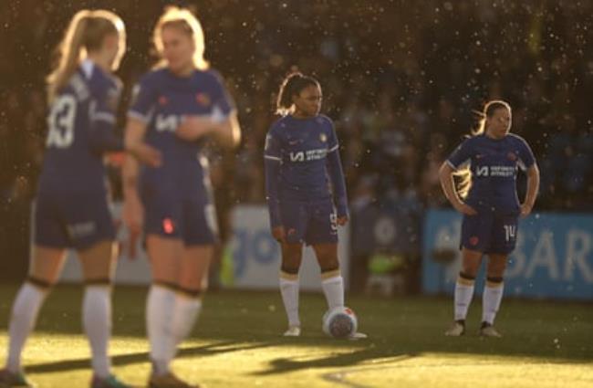 Catarina Macario prepares to take a free-kick during Chelsea’s midweek win over Villa.