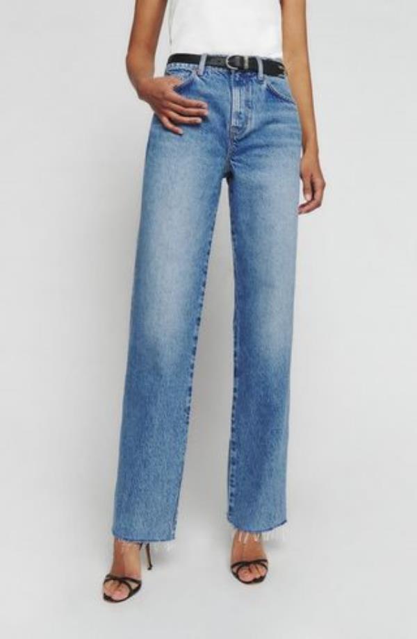 Val '90s Raw Hem Mid Rise Relaxed Straight Leg Jeans