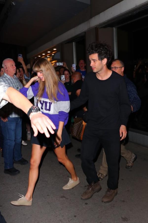 Taylor Swift and Matty Healy on date