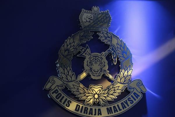 Police: Husband, wife killed after motorcycle hits tree in Jeli