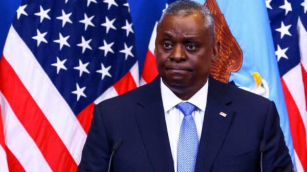 FILE PHOTO: U.S. Secretary of Defence Lloyd Austin holds a news co<em></em>nference on the day of a NATO Defence Ministers&#039; meeting at the Alliance&#039;s headquarters in Brussels, Belgium June 15, 2023. REUTERS/Yves Herman/File Photo

