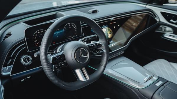 Mercedes E-Class Estate: interior, steering wheel and Superscreen infotainment system