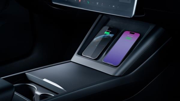 Rear touchscreen for back-seat passengers