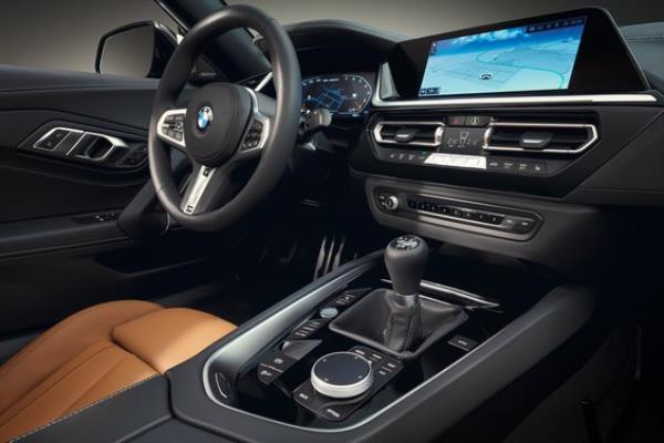 2025 BMW Z4 M40i Roadster