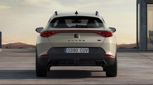 VZ5 badge and quad stacked exhaust pipes denote the five-cylinder Formentor