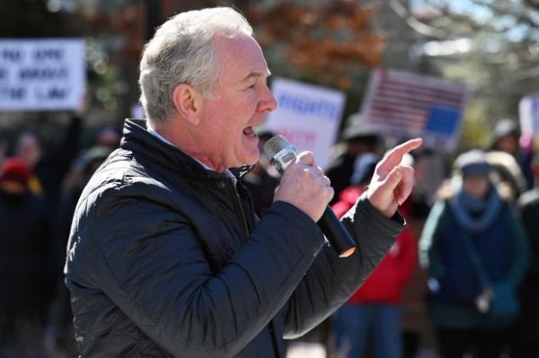 Senator Chris Van Hollen gives remarks at the protest. Protesters rally on President's Day at Lawyers Mall in Annapolis against the policies of President Do<em></em>nald Trump and Elon Musk as part of the natio<em></em>nwide "50501" Movement. (Paul W. Gillespie/Staff)