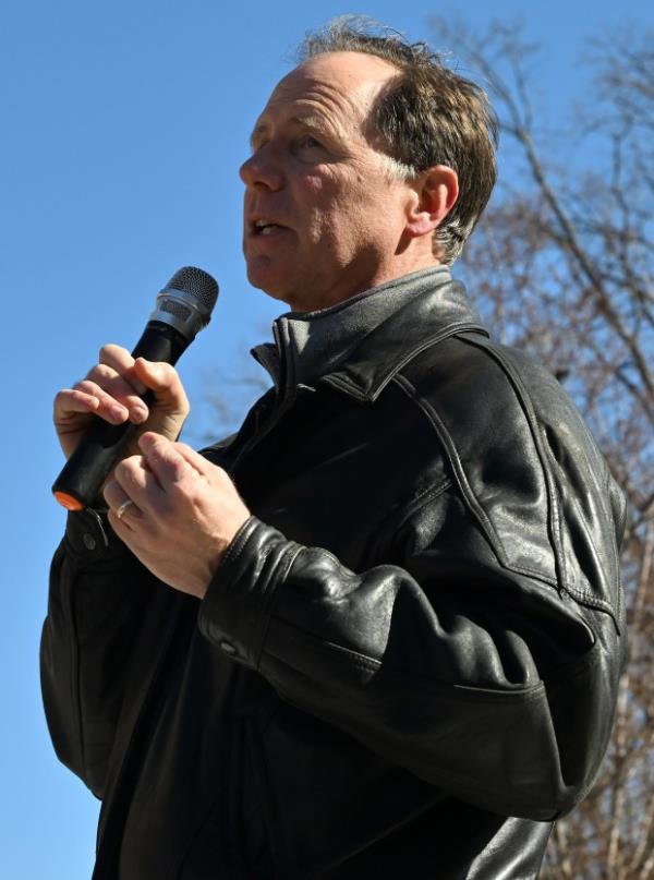 Anne Arundel County Executive Steuart Pittman gives remarks. Protesters rally on President's Day at Lawyers Mall in Annapolis against the policies of President Do<em></em>nald Trump and Elon Musk as part of the natio<em></em>nwide "50501" Movement. (Paul W. Gillespie/Staff)