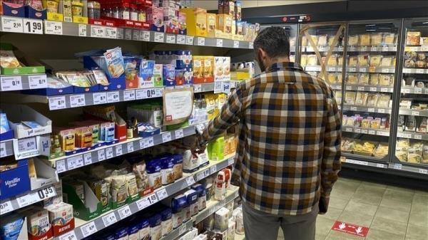 美国1月份零售额下降速度快于预期